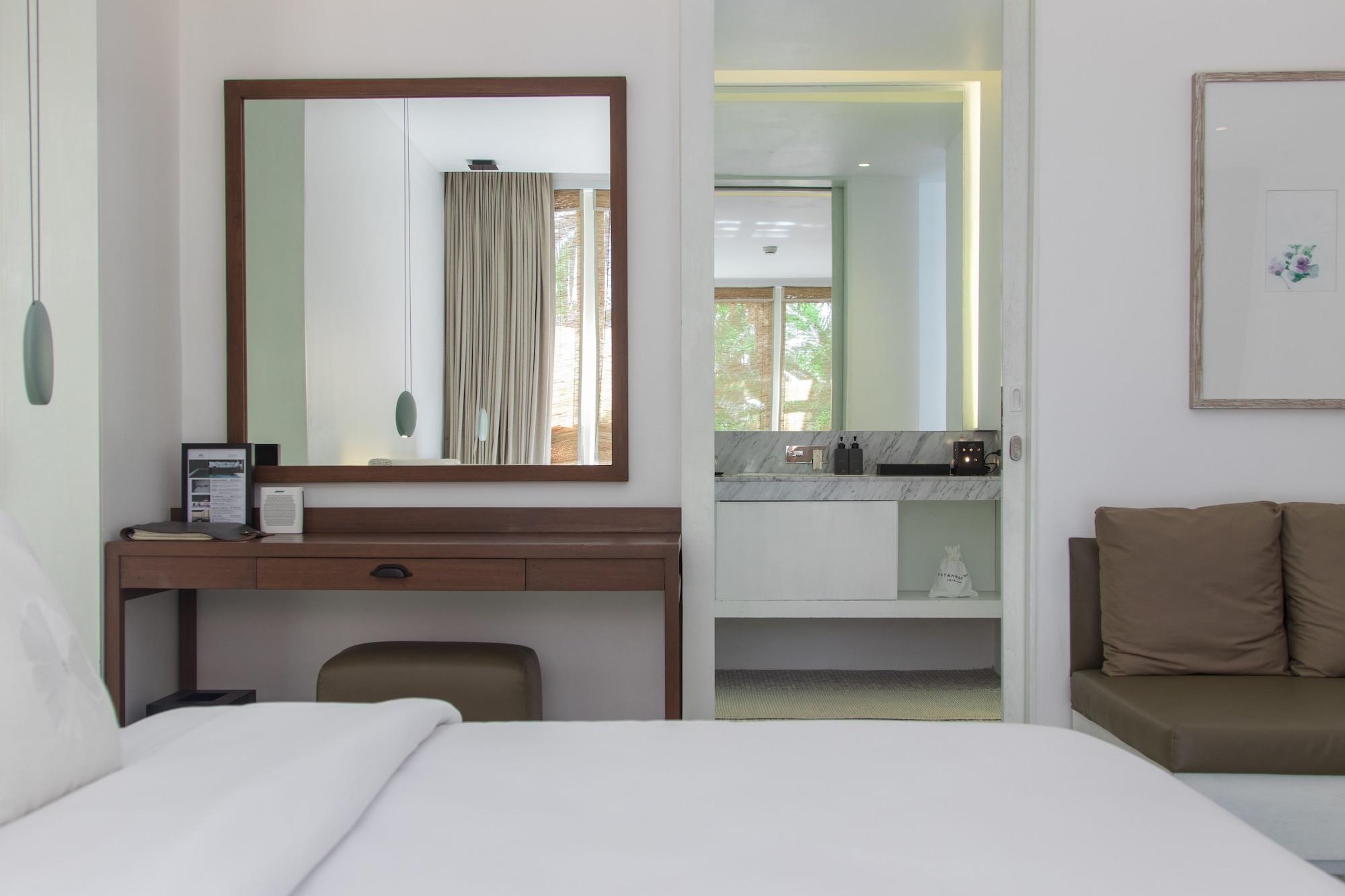Hotel Putahracsa HHQ Esterno foto